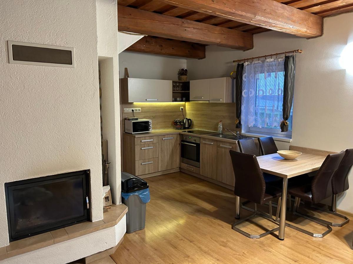 Chata Pri Jaskyni Bystrá Exteriör bild
